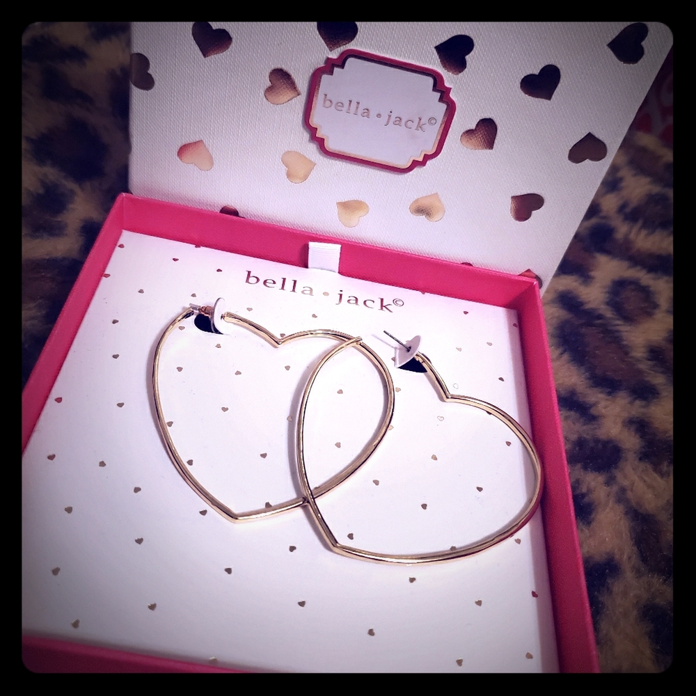 ❤ Bella.Jack Heart Shaped Earrings ❤